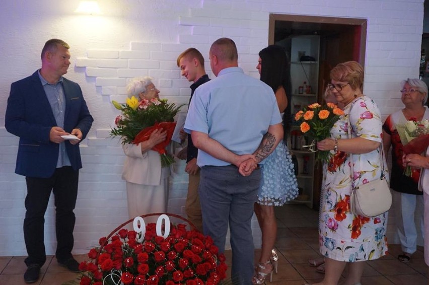Pani Janina Głuszanowska skończyła 90 lat! Przyjęła najlepsze życzenia...
