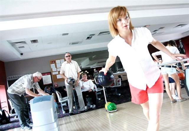 Jadwiga Szuszkiewicz, wicemistrzyni Europy, korzysta z sali do bowlingu w MK Bowling we Wzorcowni