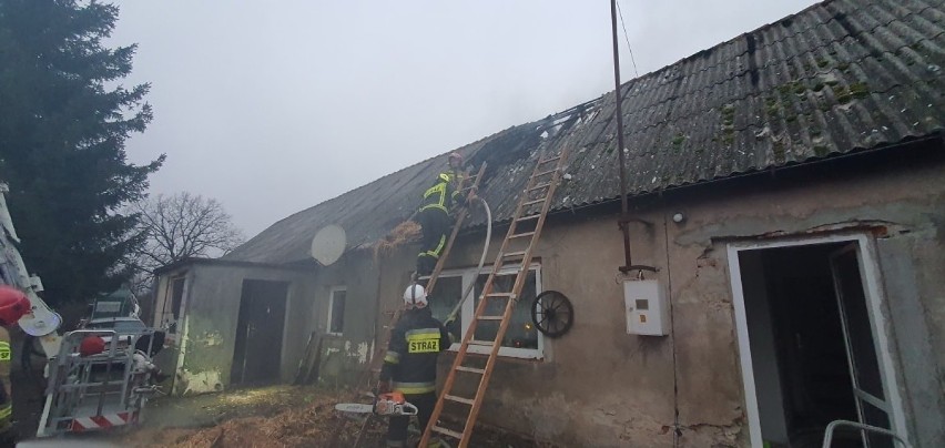 Pożar poddasza domu w Białochowie pod Grudziądzem.
