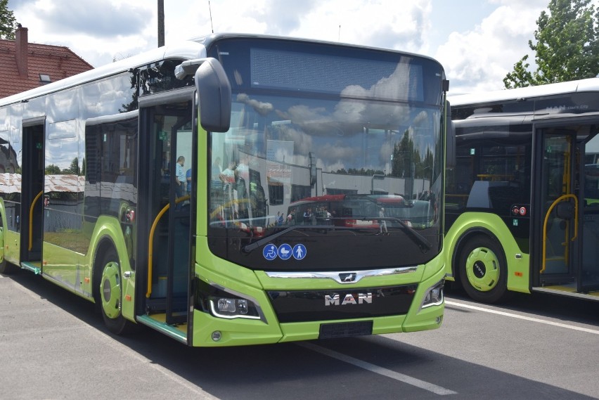 Każdy z nowych autobusów warty jest ponad 1 mln zł.