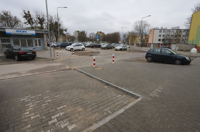 Trwa modernizacja trzech ulic na osiedlu XV-lecia w Radomiu. Prace już na finiszu (ZDJĘCIA)