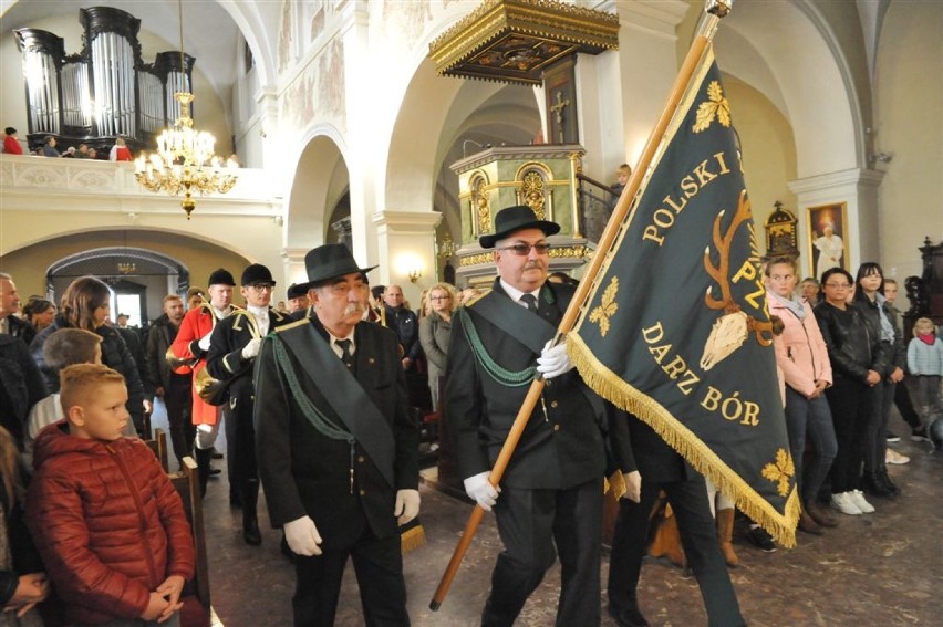 CZEMPIŃ. Msza hubertowska w kościele parafialnym [ZDJĘCIA] 