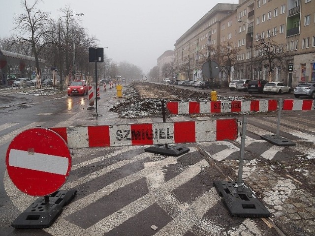 Kolejne etapy remontu ul. Wojska Polskiego powodują zmiany dla kierowców i pasażerów MPK