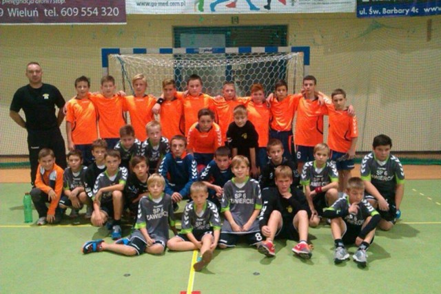 Viret CMC Zawiercie wygrywa Wieluń Handball Cup.