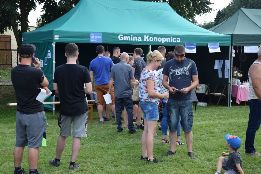 Tak bawiono się na Pikniku Rodzinnym w Rychłocicach. Duże zainteresowanie szczepieniami przeciwko COVID-19 ZDJĘCIA, VIDEO