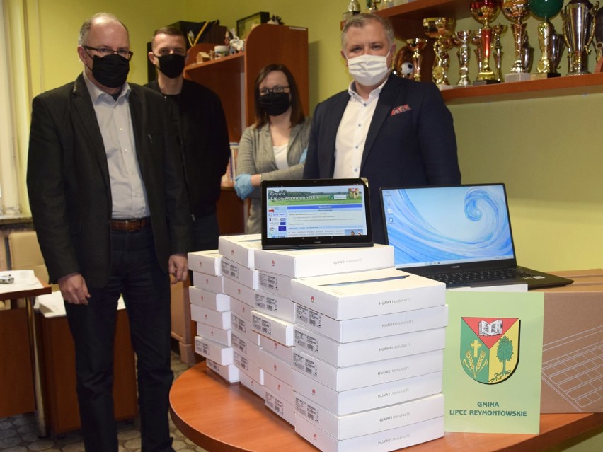 Dziesiątki komputerów trafi do uczniów z gminy Lipce Reymontowskie 