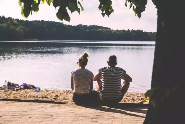 Gdzie na weekend? 

Które jezioro nadaje się do nurkowania, a gdzie pospacerujemy? Mamy dla Was listę najpiękniejszych miejsc na Pomorzu.