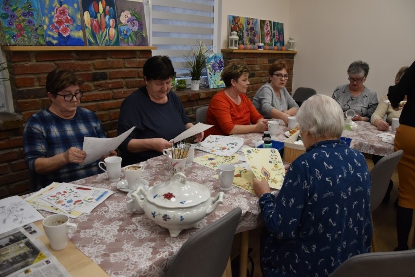 Malowanie na porcelanie, czyli warsztaty w Lignowach Szlacheckich z Magdą Tkaczyk ZDJĘCIA