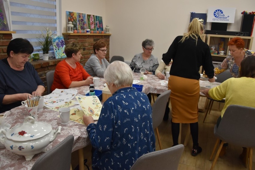 Malowanie na porcelanie, czyli warsztaty w Lignowach Szlacheckich z Magdą Tkaczyk ZDJĘCIA