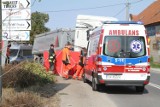 Wypadek w Pietrzykowicach. Tir śmiertelnie potrącił pieszego [zdjęcia]