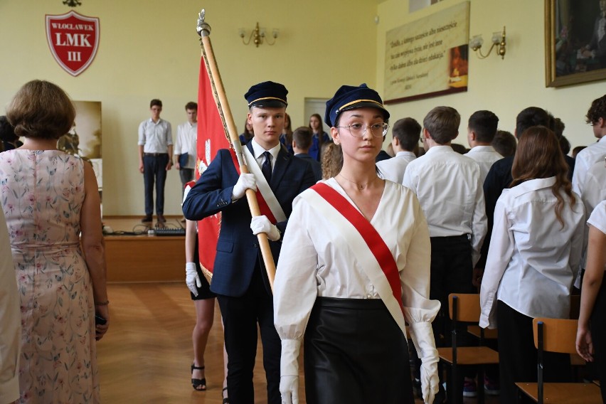 Tak było na ślubowaniu klas pierwszych w LMK we Włocławku...