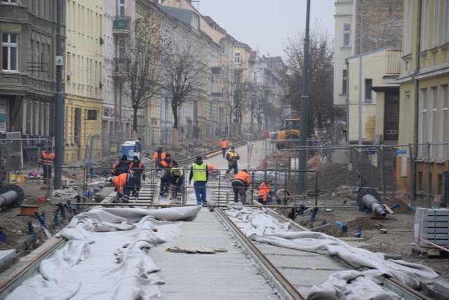 Przebudowa ulic: Chrobrego i Mieszka I trwa od maja 2020 r.