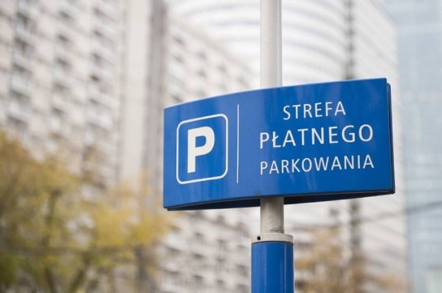 Nowy abonament parkingowy w Warszawie. Radni przyjęli uchwałę