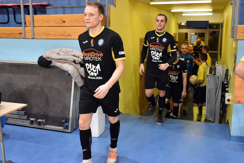 Od 4:0 do... 4:4 w meczu BestDrive Futsal Piła - KS Futsal Oborniki. Obejrzyjcie zdjęcia