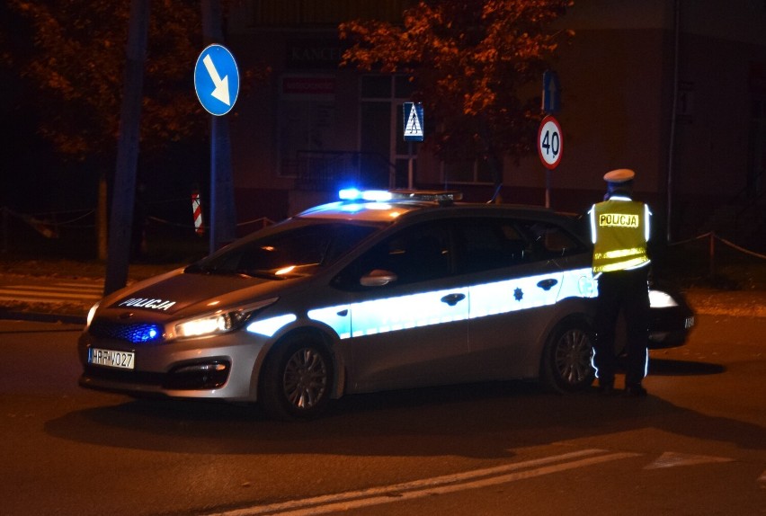 Pijany kierowca zatrzymany w Zduńskiej Woli dzięki mieszkańcom