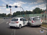 Groźnie wyglądająca kolizja, z udziałem trzech aut, na tzw. rondzie Tesco w Szczawnie-Zdroju!