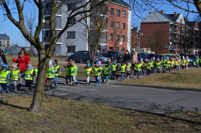 Nasi milusińscy z Przedszkola Chatka Puchatka świętowali pierwszy dzień wiosny! Zobaczcie, jak pożegnano zimę! FOTO 