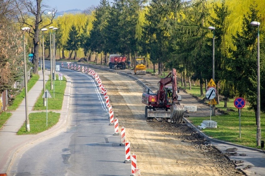 Nowy Sącz. Na Bulwarze Narwiku trwa remont nawierzchni