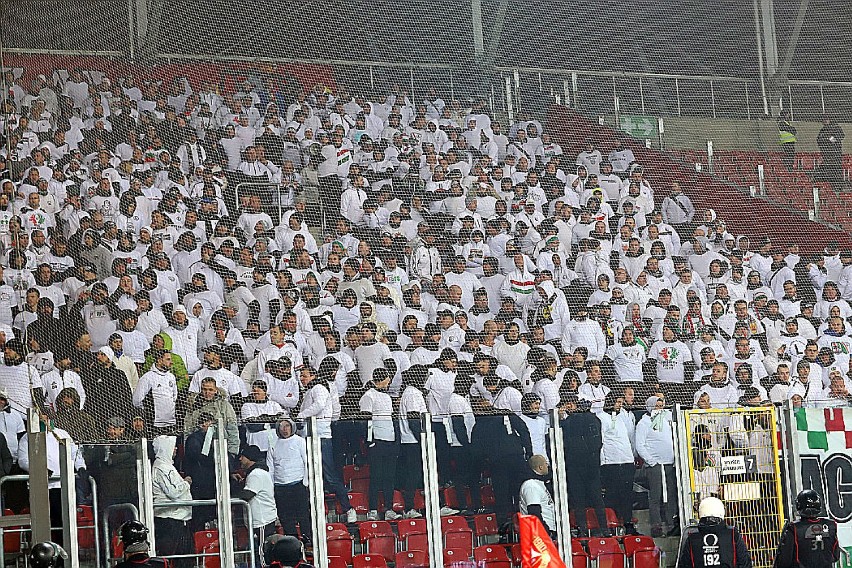 Widzew podejmował Legię Warszawa na stadionie przy al....