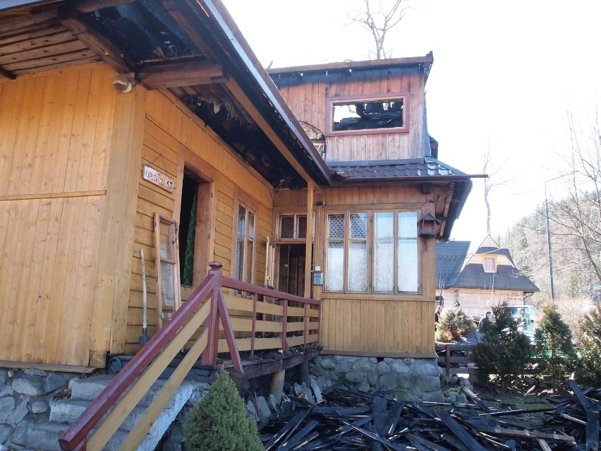 Zakopane: pożar domu jednorodzinnego. Osiem osób cudem uszło z życiem