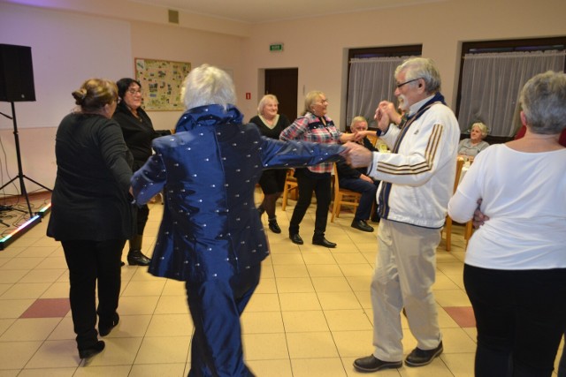 Najstarsi mieszkańcy Rybna celebrowali swoje święto w miejscowym Domu Sołeckim 19 listopada 2022 r.
