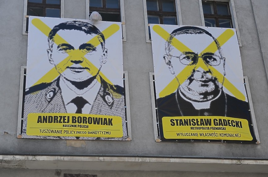 Anarchiści w Poznaniu podpisali billboardy: "Tyrani miasta...