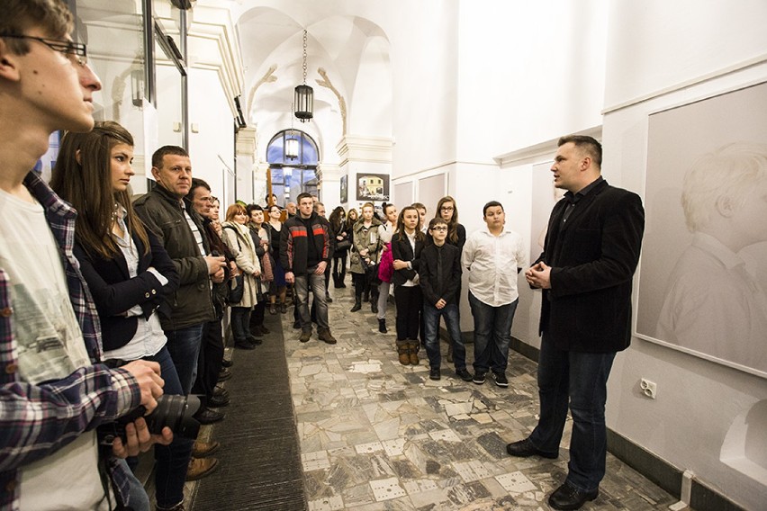 White Power Anny Bedyńskiej w galerii Ratusz