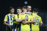 Fortuna 1. Liga. Oceny piłkarzy Arki Gdynia po zwycięstwie w Jastrzębiu-Zdroju. Kanonada żółto-niebieskich! 