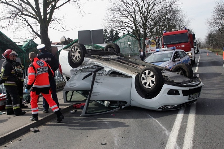 Ranni w wypadku na ulicy Koskowickiej w Legnicy