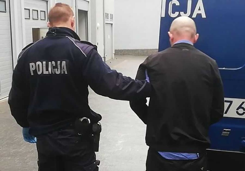 Gdańska policja zatrzymała mężczyznę, który ukradł perfumy. Okazało się, że ma na swoim koncie także inne kradzieże