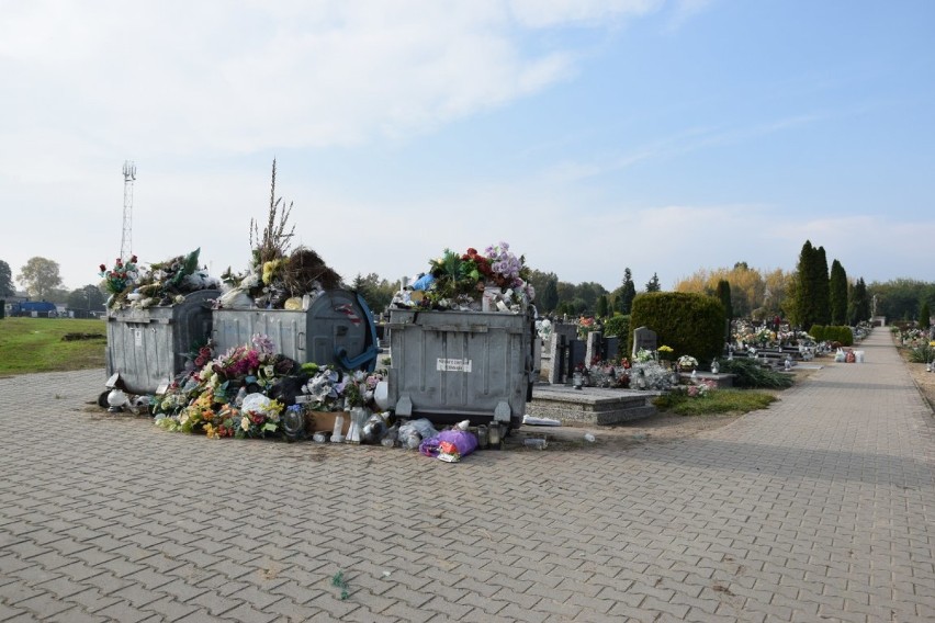 Zbąszyń: Cmentarz komunalny - 26 października 2020 [Zdjęcia]