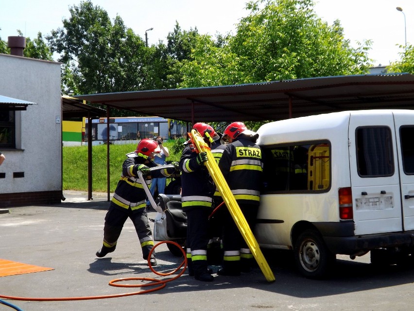 Dzień Otwarty w zajezdni MZK – akcja ratownicza strażaków
