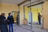 Trwa remont dawnej szkoły w Chociemyśli w gminie Kotla. Będzie tam wiejska świetlica