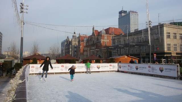 Tak wyglądają Katowice w południe w pierwszy dzień 2016 roku