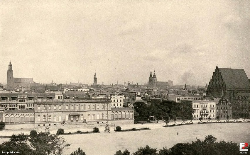 Zobacz archiwalne zdjęcia pl. Wolności we Wrocławiu