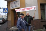 Syców: Protest pod biurem poselskim Beaty Kempy