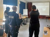 WAłbrzych: Policjanci zjawili się na „Manewrach klas policyjnych” w IV liceum!
