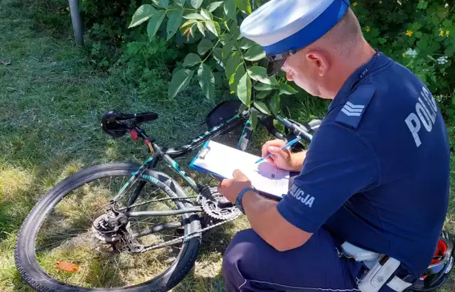 W Śremie potrącono rowerzystę. Sprawą zajęła się śremska policja. Rowerzysta trafił do szpitala