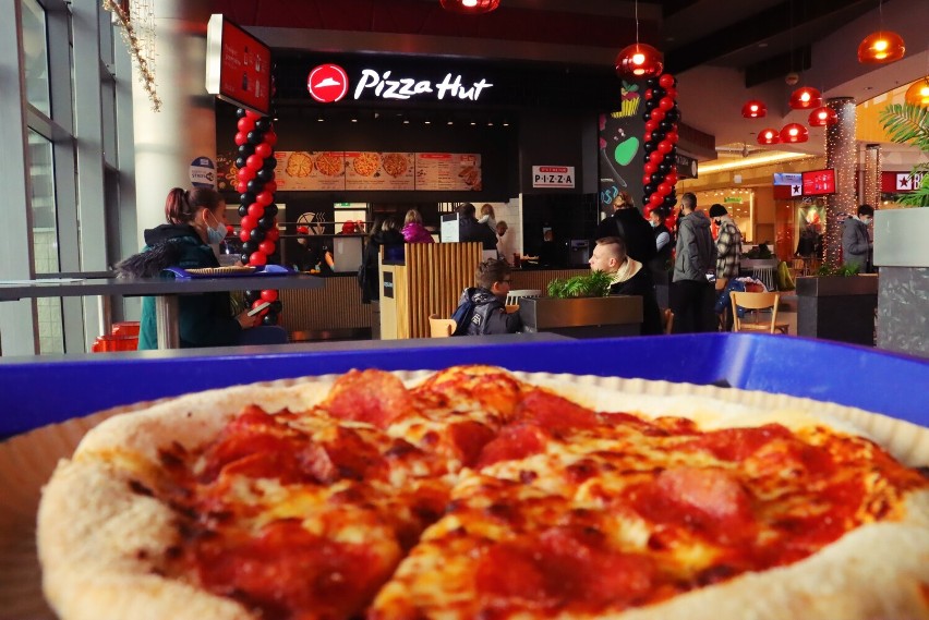 Otwarcie restauracji Pizza Hut w Galerii Solnej w...