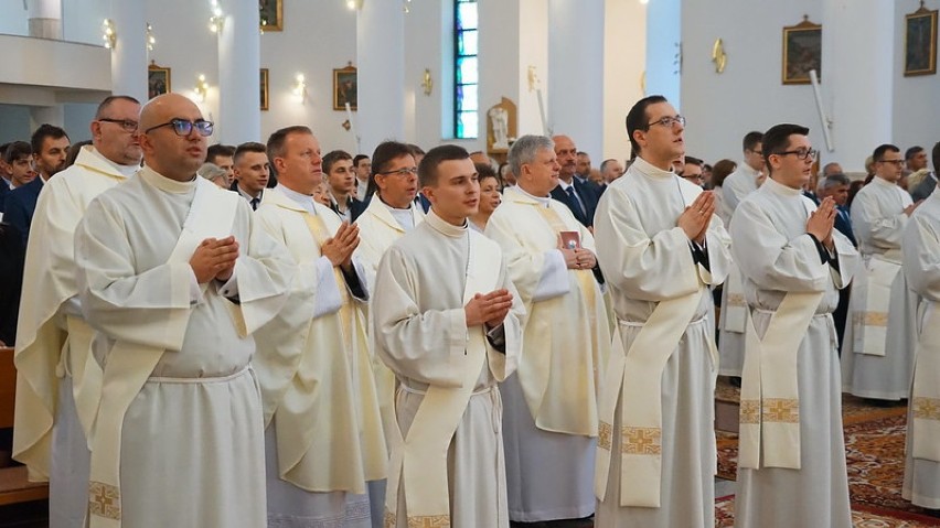 Diakoni z trzech parafii powiatu dębickiego przyjęli w sobotę święcenia kapłańskie