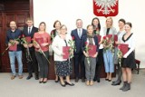 Wyróżnienia dla nauczycieli ze szkół w Gminie Oleśnica (NAZWISKA)
