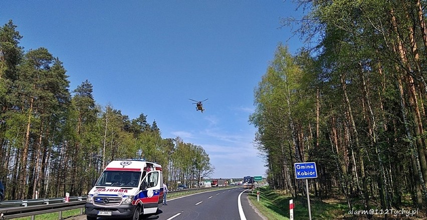 Kobiór: Wypadek motocyklisty na DK1. Droga była zablokowana, lądował LPR [ZDJĘCIA]