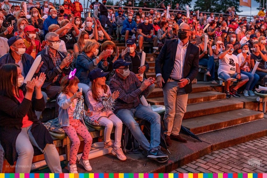 Wakacyjna Trasa Dwójki w Augustowie. Niesamowity koncert nad jeziorem Necko [Zdjęcia]