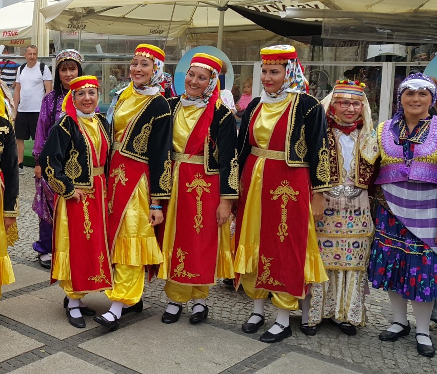 W Kołobrzegu goszczą przedstawiciele kultur z różnych stron świata - ruszył festiwal Interfolk