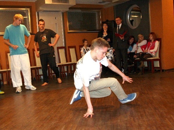 Nowy Sącz: taneczni akrobaci z Pałacu Młodzieży [ZDJĘCIA]