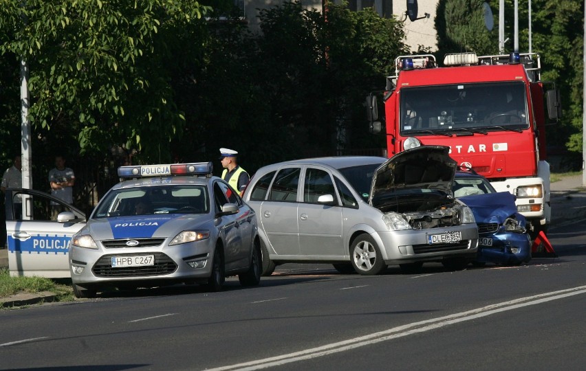 Wypadek na ulicy Wrocławskiej w Legnicy [ZDJĘCIA]