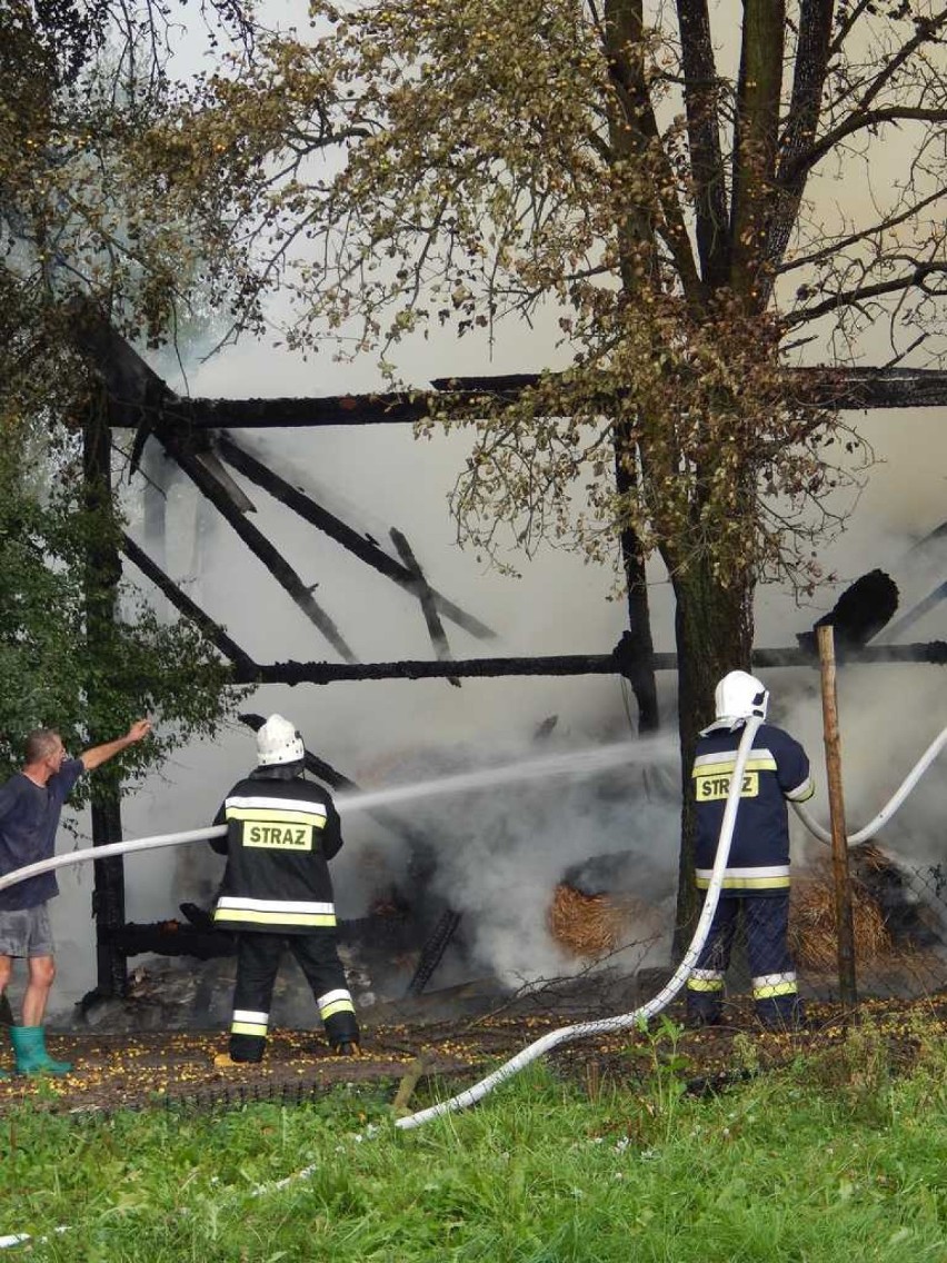 Pożar w Bieścu. Spaliła się stodoła z wyposażeniem