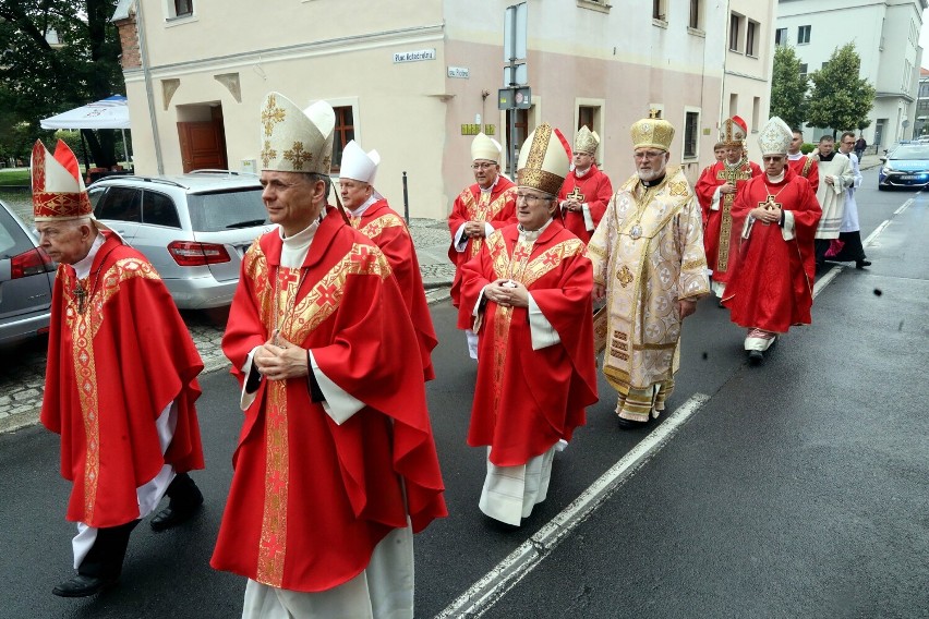 Diecezja Legnicka ma 30 lat. Główne uroczystości dziękczynienia jubileuszowego, zobaczcie zdjęcia