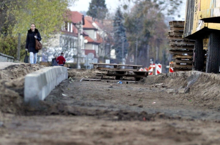 Gdańsk: Ruszyła budowa pierwszej w Polsce &quot;ulicy rowerowej&quot; [ZDJĘCIA]