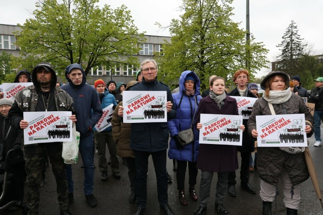 Demonstracja w obronie Parku Śląskiego